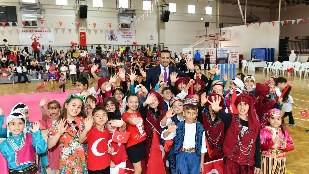 Çiğli’de Çocuklara Bayram Gibi Şenlik: Eğlence 2 Gün Sürecek!
