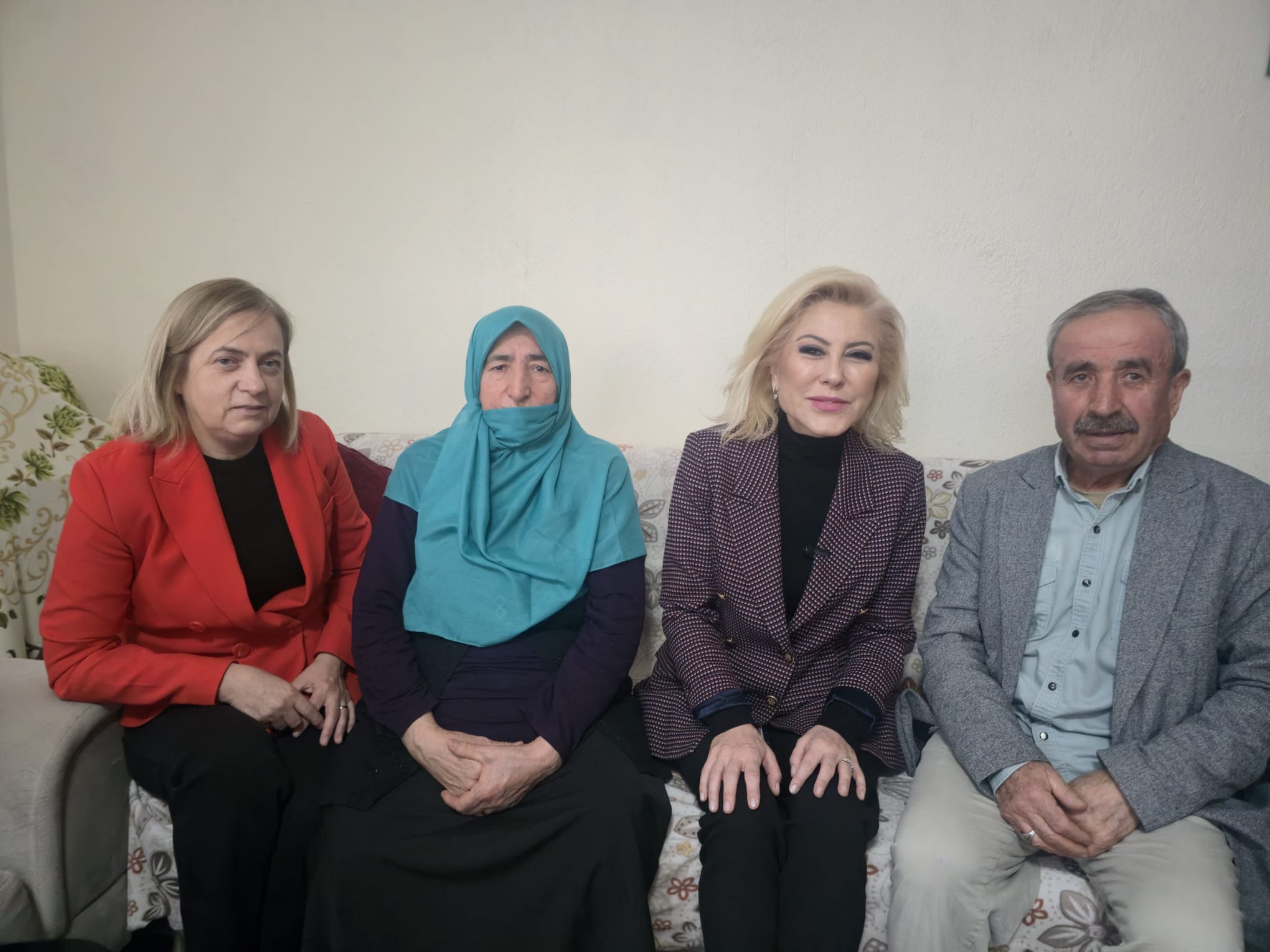 ŞEHİT AİLESİNDEN TERÖRSÜZ TÜRKİYE SÜRECİNE DESTEK: “BAŞKA CANLAR YANMASIN”