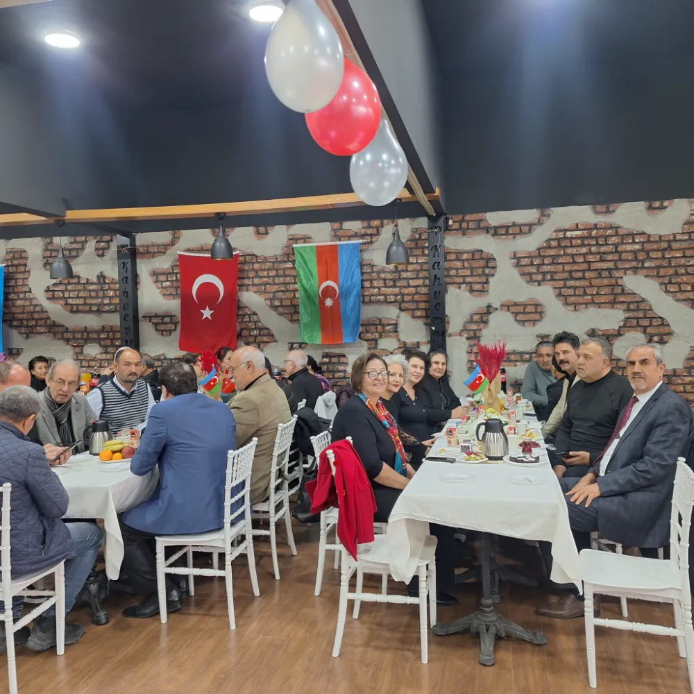 İzmir'de 31 Aralık Azerbaycanlıların Hemreylik Günü Coşkuyla Kutlandı