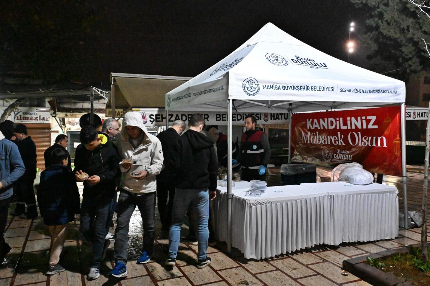 Manisa Büyükşehir’den Regaip Kandili İkramı
