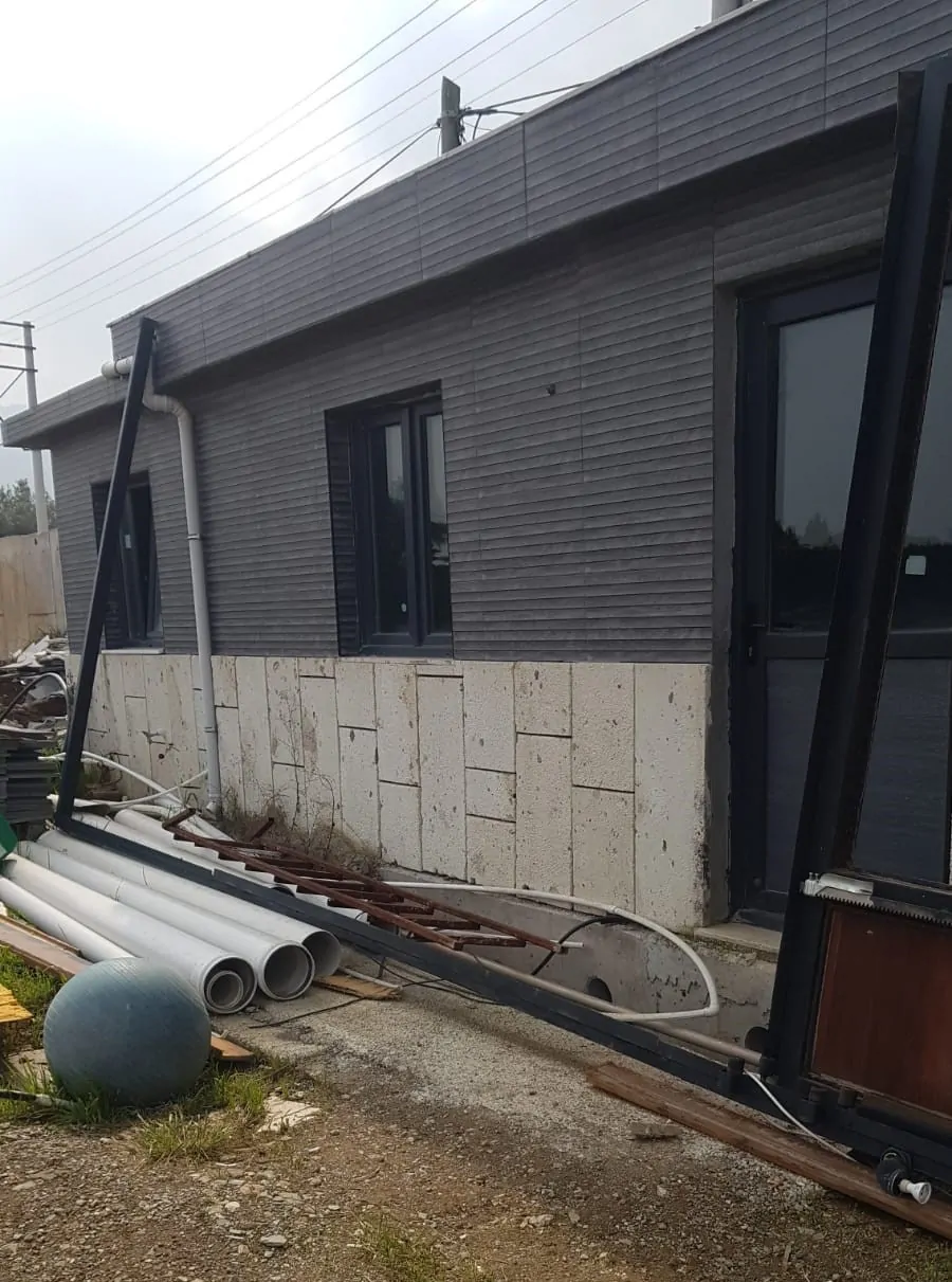 NARLIDERE BELEDİYESİ’NDEN SKANDAL UYGULAMA: “YIKILDI” DEDİLER, BİNALAR HÂLÂ AYAKTA!