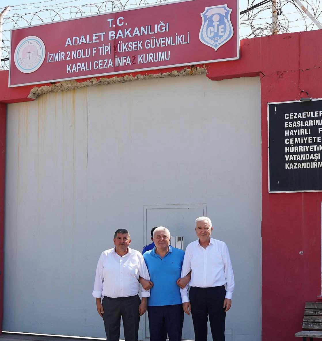 Kemalpaşa Belediye Başkanı Mehmet Türkmen’den Kırıklar Cezaevi’ne Ziyaret