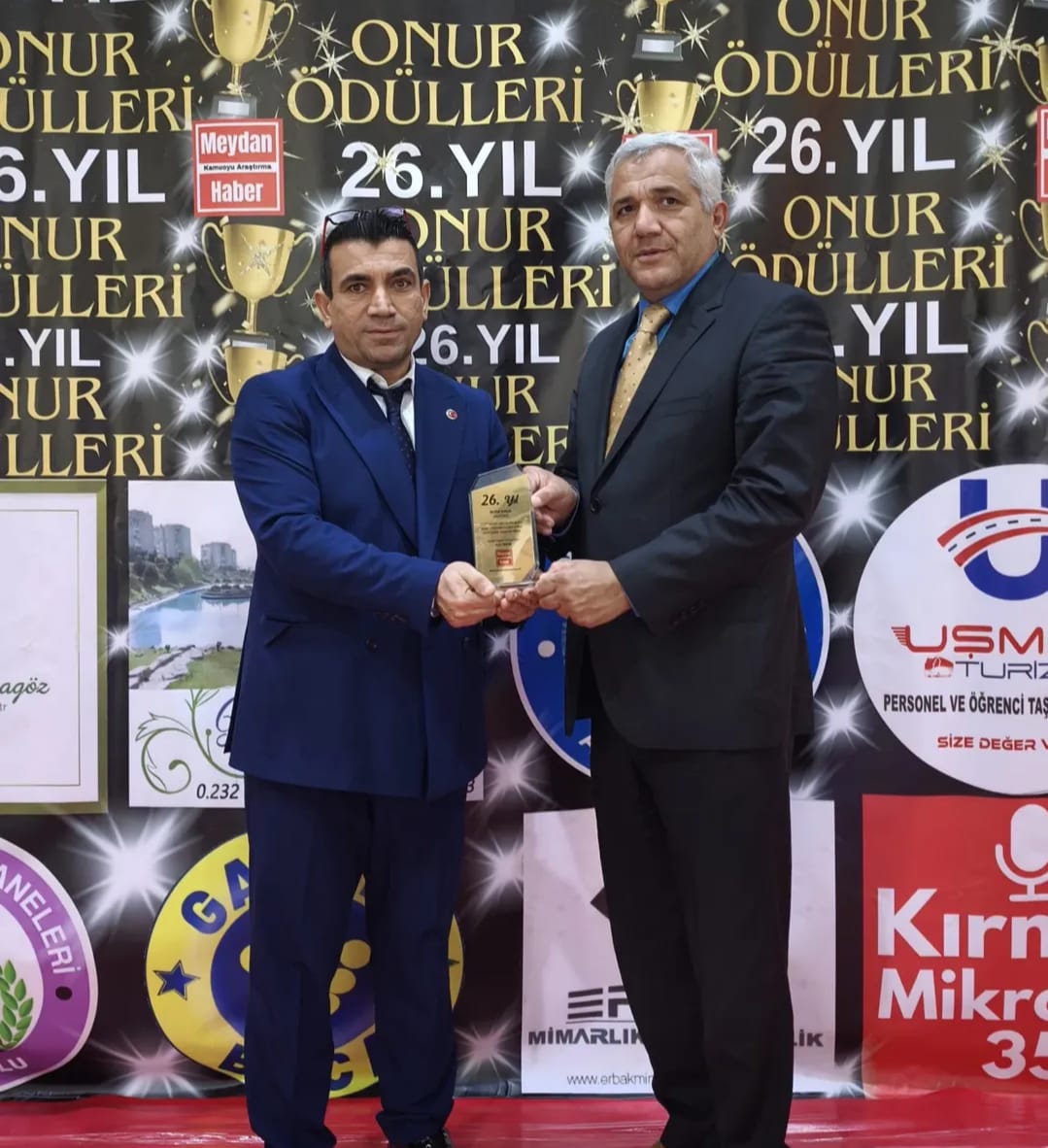 Medya Dünyasında Şeref Kürsüsü: 