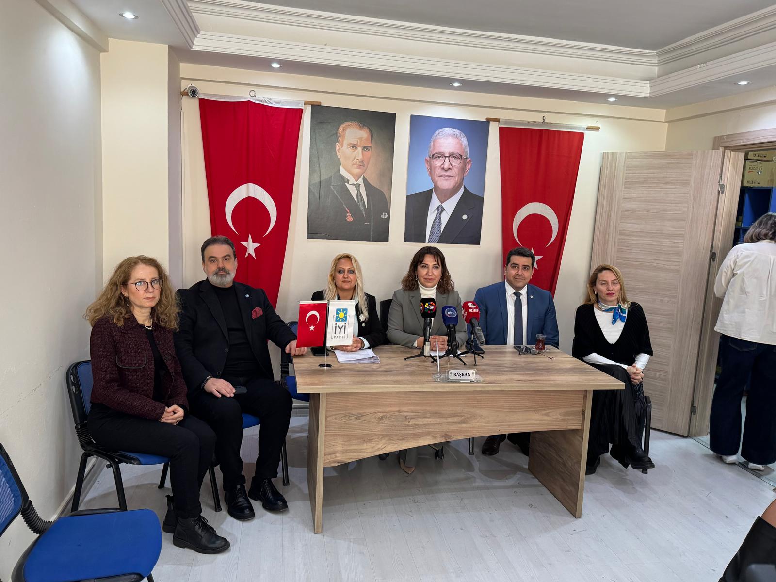 İYİ Parti İzmir’den 