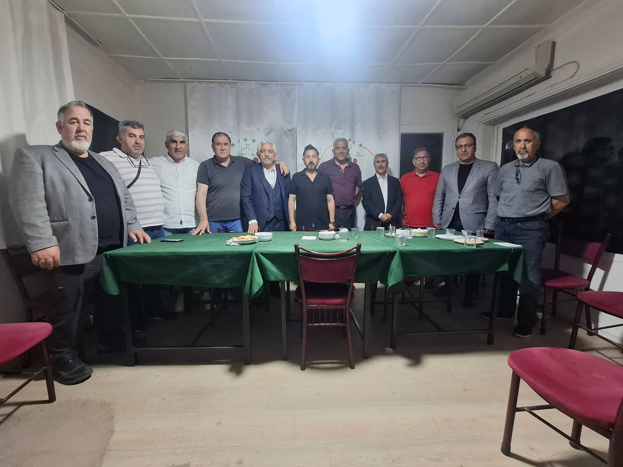 Serhat Karslılar Dernekleri Federasyonu Haftalık Yönetim Toplantısı Çiğli’de Gerçekleştirildi
