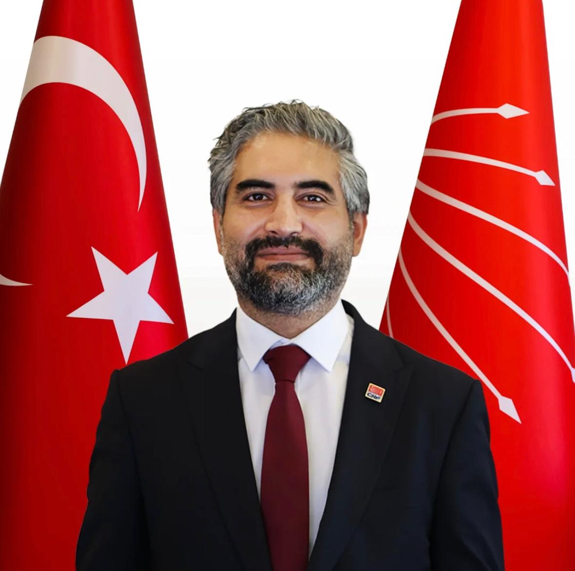 CHP Buca'da Deprem: İlçe Başkan Yardımcısı Muhammed Can Öztürk ve 14 Yönetici İstifa Etti