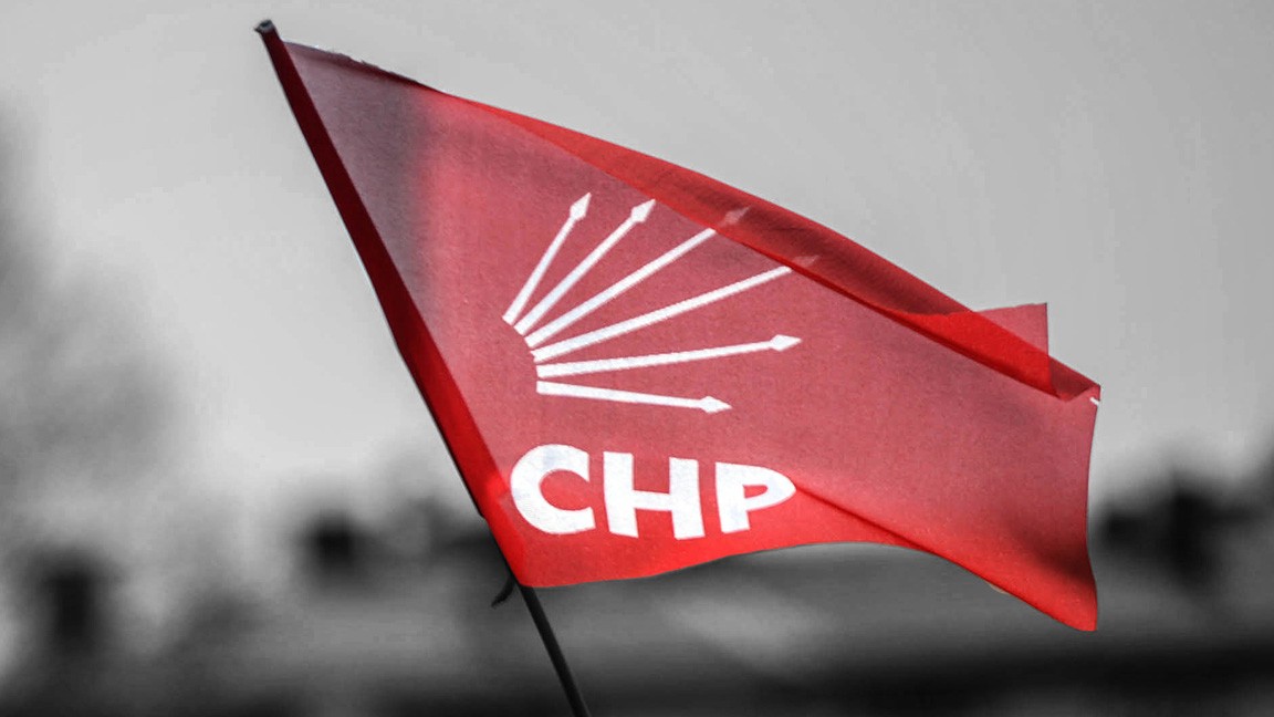 CHP'de İhraç Dalgası Sürüyor: İki İl Başkanı Daha Görevden Alındı