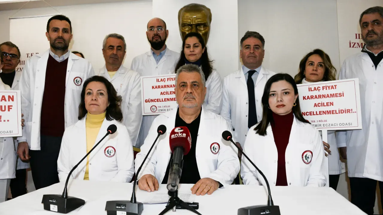 İzmir'de eczanelerde alarm: Kapanma riski kapıda!