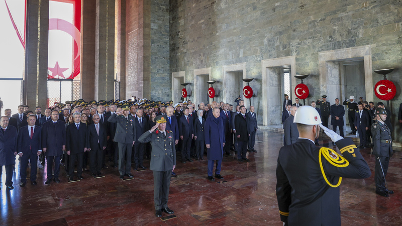 CHP Genel Başkanı Özgür Özel, 10 Kasım Anıtkabir Resmî Törenine Katıldı