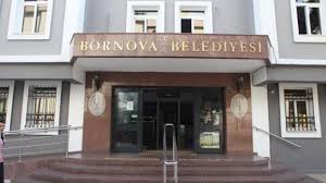 Bornova’da Yaslı Aileye ‘Mesai’ Prangası: Cenaze Başında 4 Saatlik İşkence!