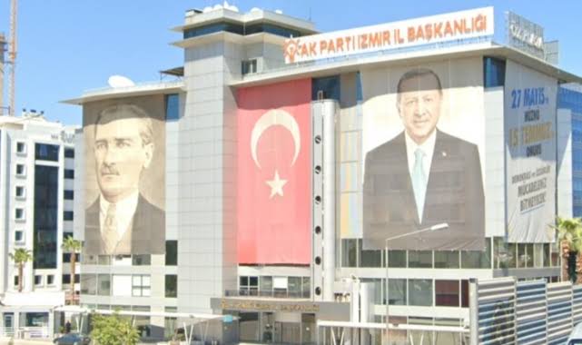 AK Parti İzmir İl Başkanlığı'nda Gözler O İsimde: Sağlık Komisyonu İçin Güçlü Kulis!