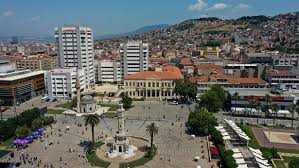 İzmir’de 12 Nisan’da yağmur etkisini artırıyor: Akşam saatlerine dikkat