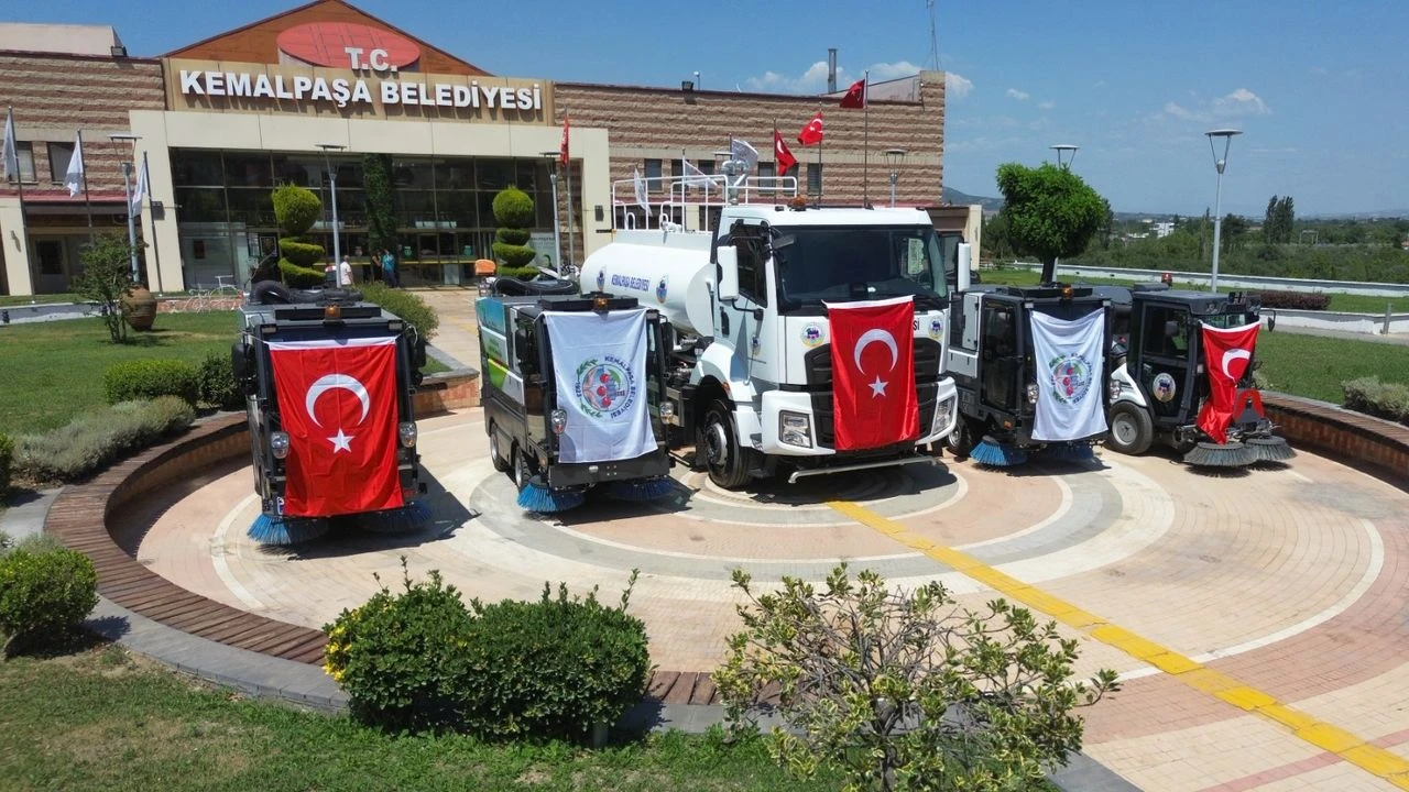 Kemalpaşa Belediyesi'nden dev hamle: Araç filosuna 5 araçlık takviye!